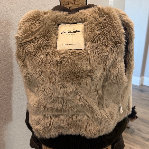 ABERCROMBIE Y2K FAUX FUR UTILITY JACKET - Picture 7 of 12